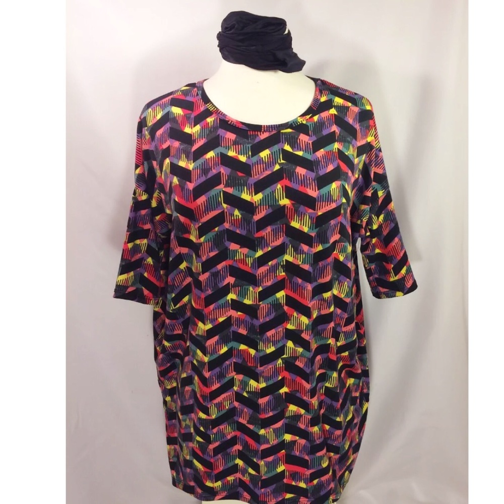 LuLaRoe Sz XS Colorful Tunic Top